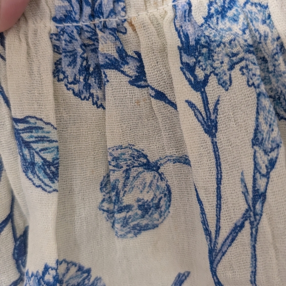 Floral Off-Shoulder Top - Picture 11 of 14